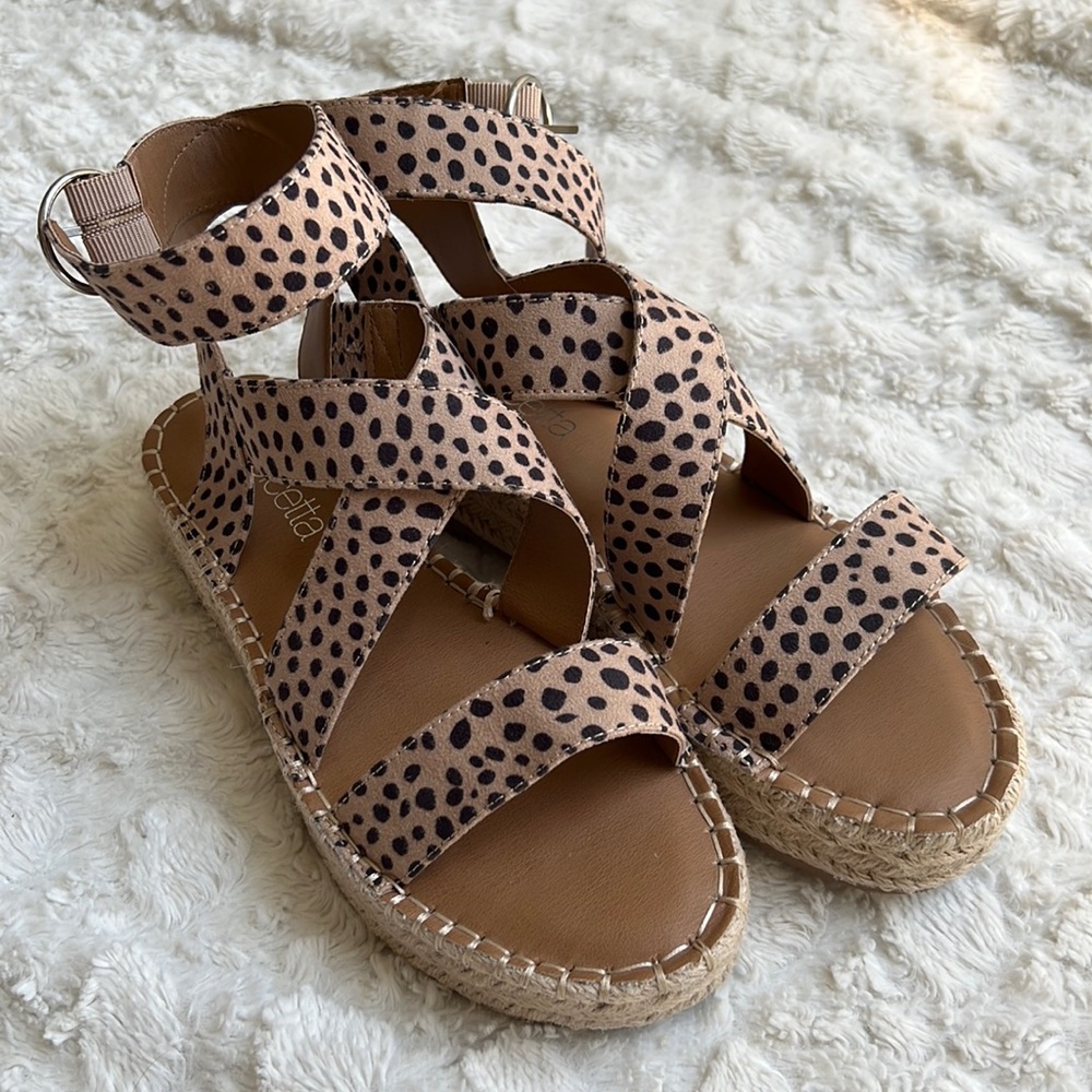 Dolcetta Carol Women's Animal Print Espadrilles Sandal Shoes Size 8